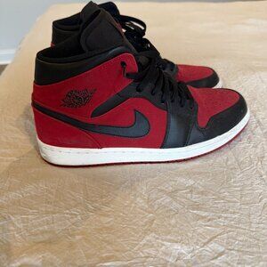 Men's great condition red Air Jordan 1 Mid size 12.